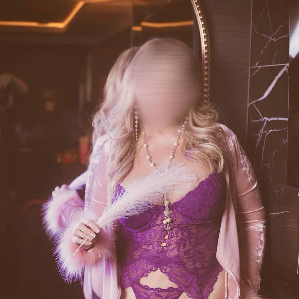 Ruby is Female Escorts. | Montreal | Quebec | Canada | canadatopescorts.com 