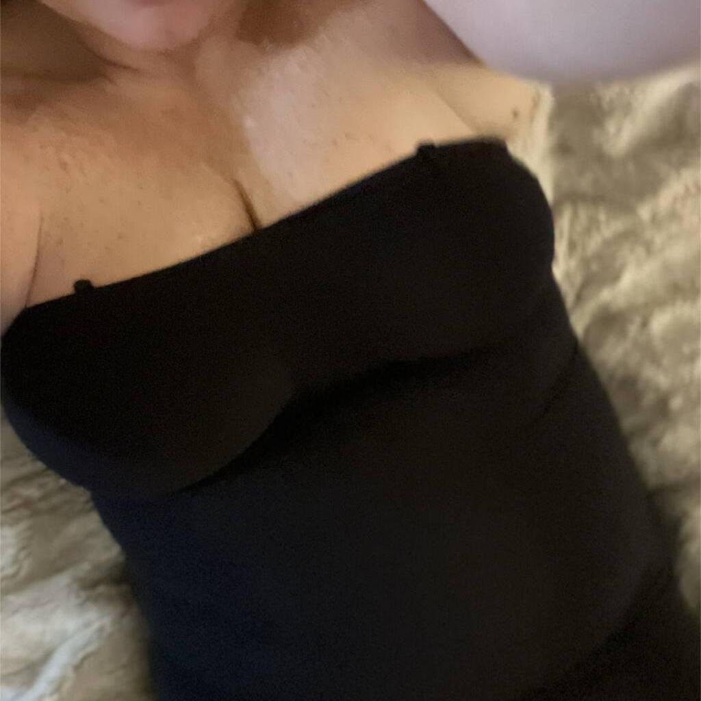 Heidi is Female Escorts. | Red Deer | Alberta | Canada | canadatopescorts.com 