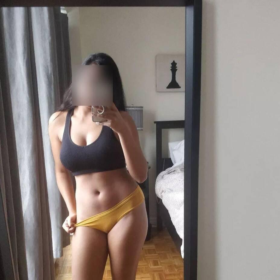 Komal is Female Escorts. | Winnipeg | Manitoba | Canada | canadatopescorts.com 