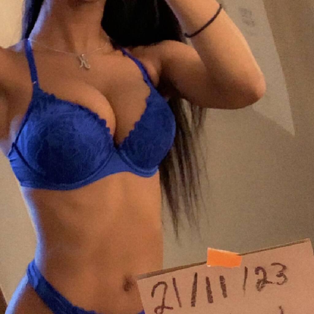 Kelly READ AD is Female Escorts. | Ft Mcmurray | Alberta | Canada | canadatopescorts.com 