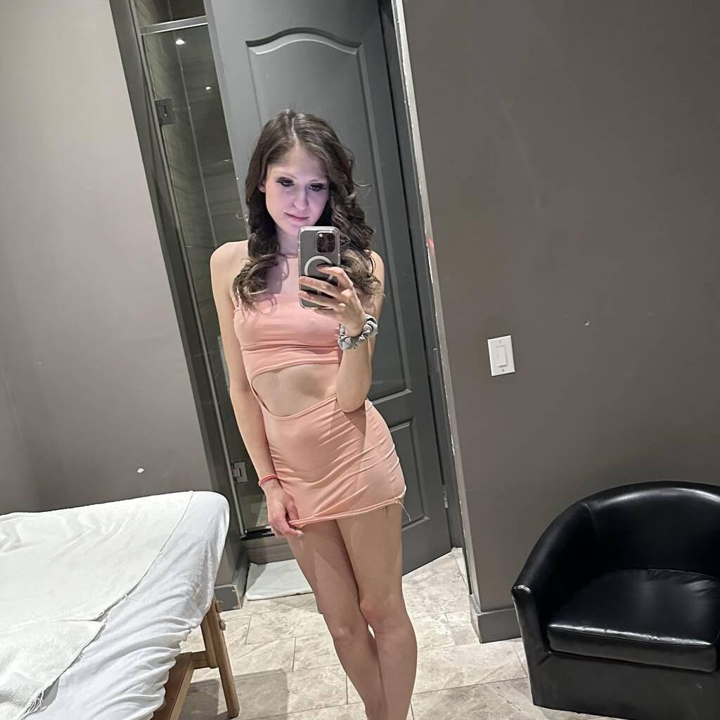 Kristy is Female Escorts. | Barrie | Ontario | Canada | canadatopescorts.com 