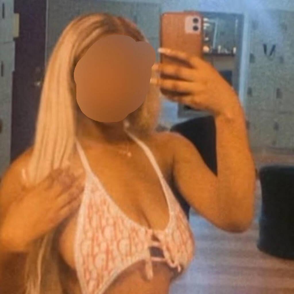 Dufferin st / Hwy 401; is Female Escorts. | Toronto | Ontario | Canada | canadatopescorts.com 