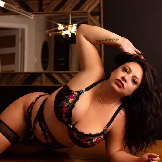 Ivy Blossom is Female Escorts. | Saguenay | Quebec | Canada | canadatopescorts.com 