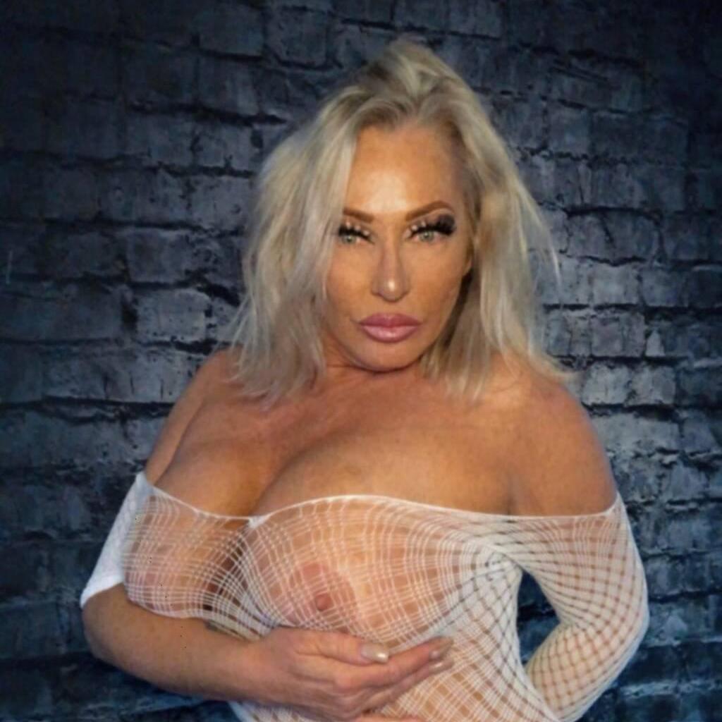 SEXY JACKY reçois à Laval is Female Escorts. | Montreal | Quebec | Canada | canadatopescorts.com 