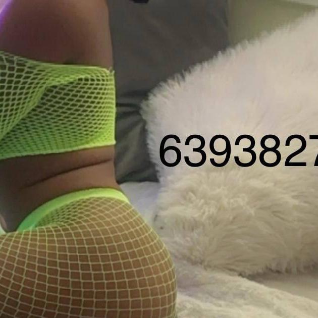 Leila is Female Escorts. | Calgary | Alberta | Canada | canadatopescorts.com 