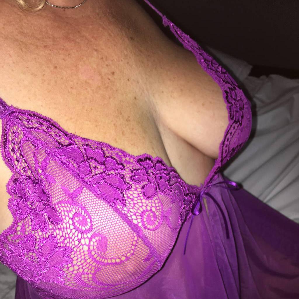 Candy is Female Escorts. | Owen Sound | Ontario | Canada | canadatopescorts.com 