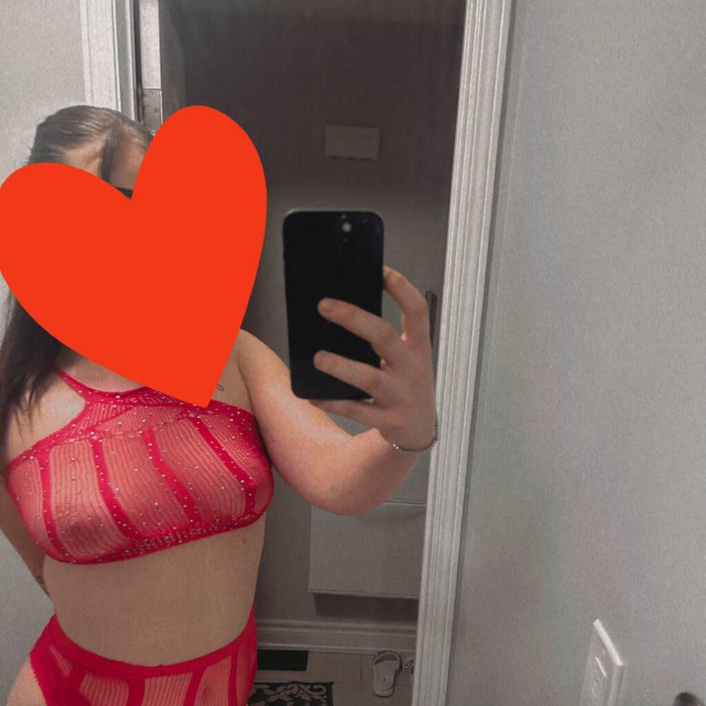 Aurora is Female Escorts. | Hamilton | Ontario | Canada | canadatopescorts.com 