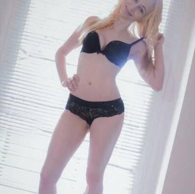 Jasmine is Female Escorts. | Toronto | Ontario | Canada | canadatopescorts.com 