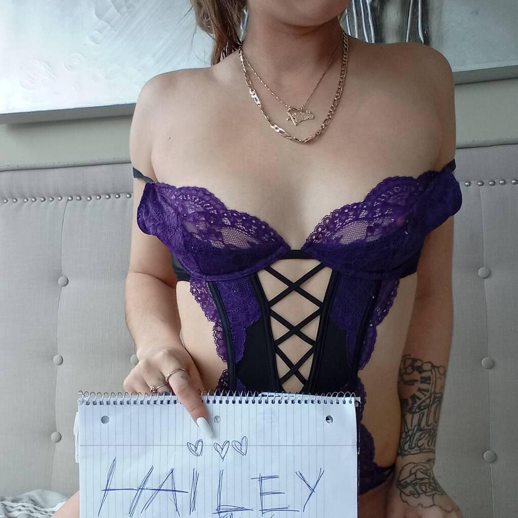 Hailey is Female Escorts. | Calgary | Alberta | Canada | canadatopescorts.com 