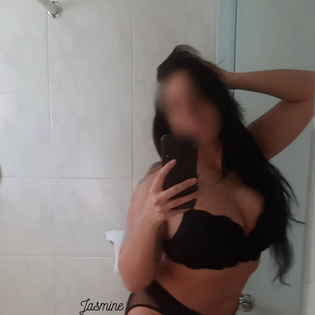 Jasmine is Female Escorts. | Montreal | Quebec | Canada | canadatopescorts.com 