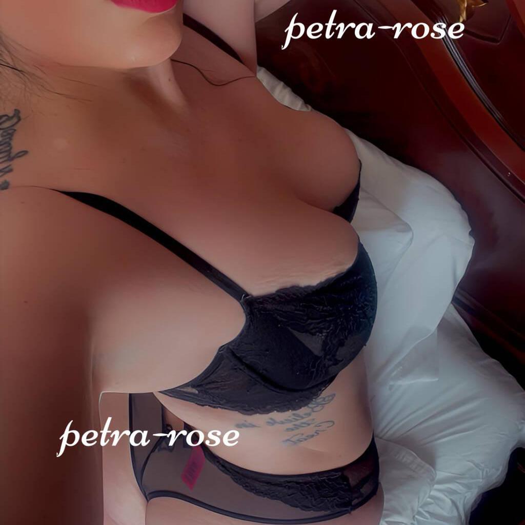 Petra is Female Escorts. | Montreal | Quebec | Canada | canadatopescorts.com 