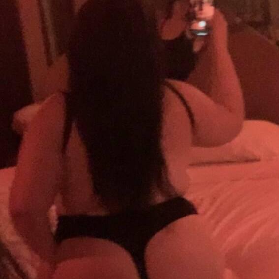 BECKY is Female Escorts. | Quebec City | Quebec | Canada | canadatopescorts.com 