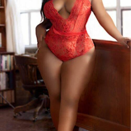 Layla is Female Escorts. | Montreal | Quebec | Canada | canadatopescorts.com 