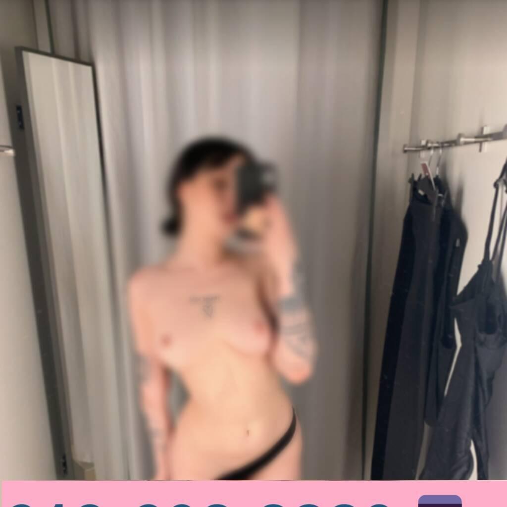 Lauraxleox is Female Escorts. | Trois Rivieres | Quebec | Canada | canadatopescorts.com 