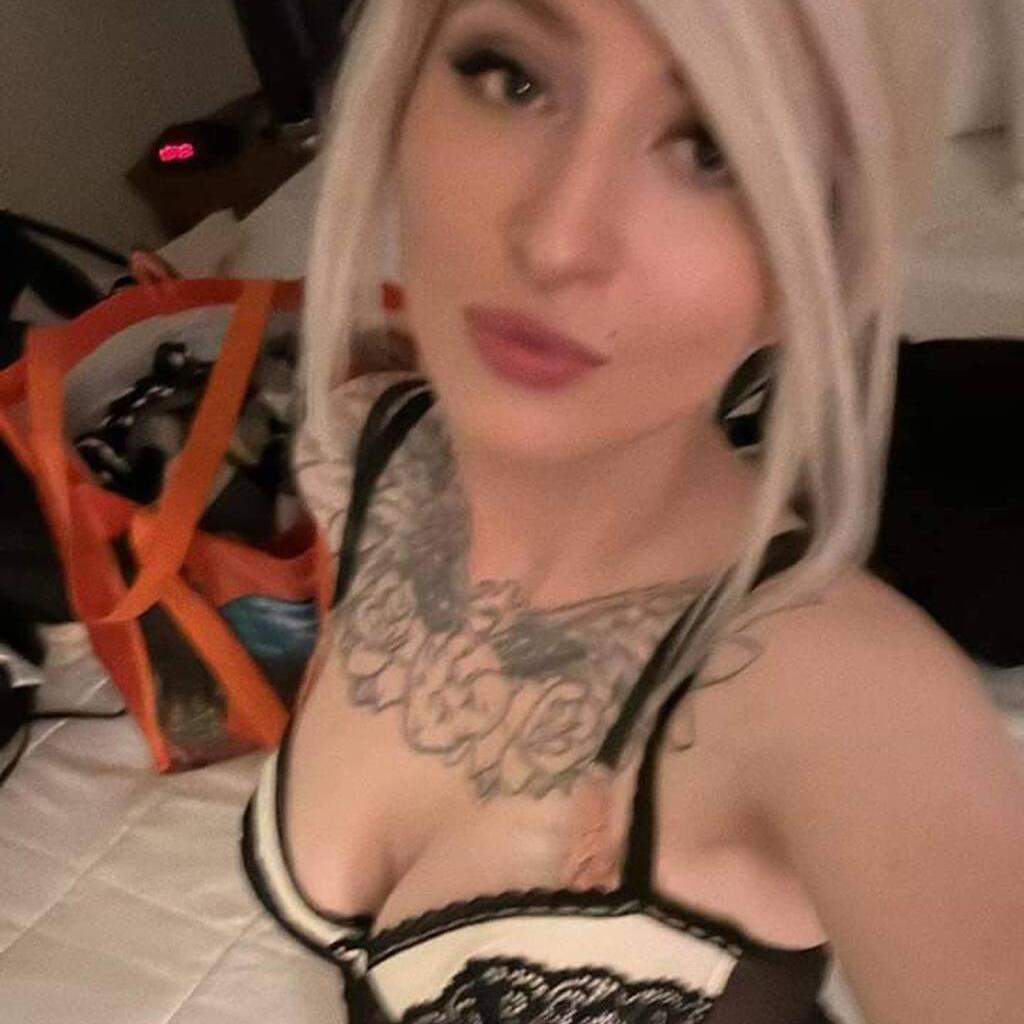 Lilith Luna is Female Escorts. | Saskatoon | Saskatchewan | Canada | canadatopescorts.com 