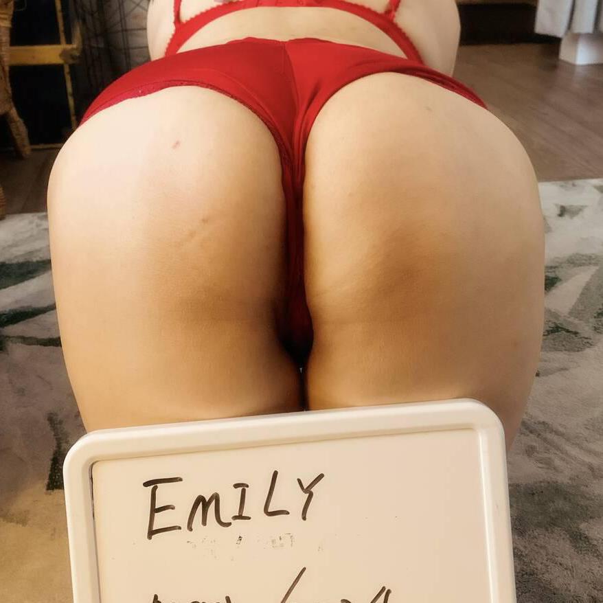 Emily is Female Escorts. | Montreal | Quebec | Canada | canadatopescorts.com 