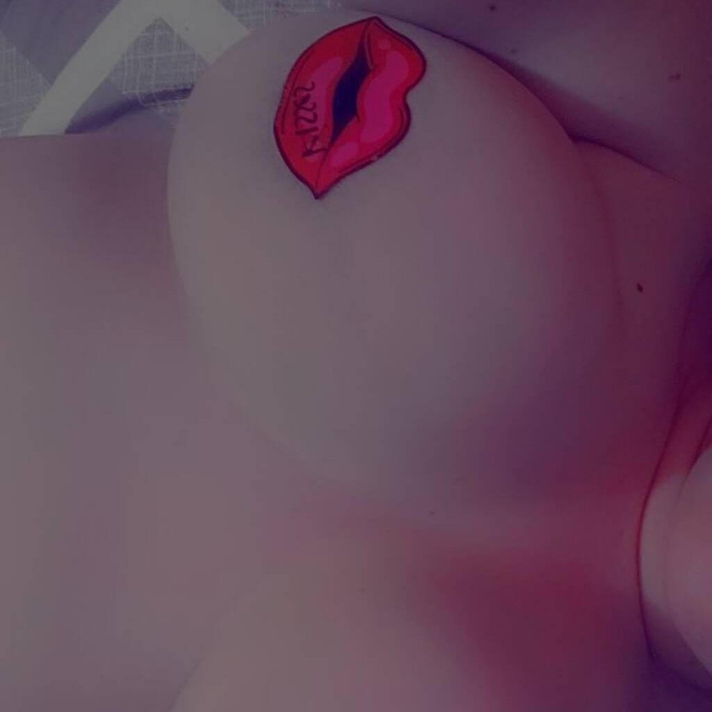 Lillie is Female Escorts. | Moncton | New Brunswick | Canada | canadatopescorts.com 