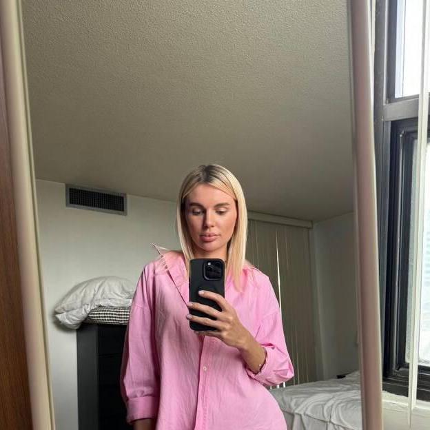 LINDA is Female Escorts. | Toronto | Ontario | Canada | canadatopescorts.com 