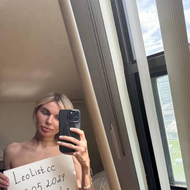 LINDA is Female Escorts. | Toronto | Ontario | Canada | canadatopescorts.com 