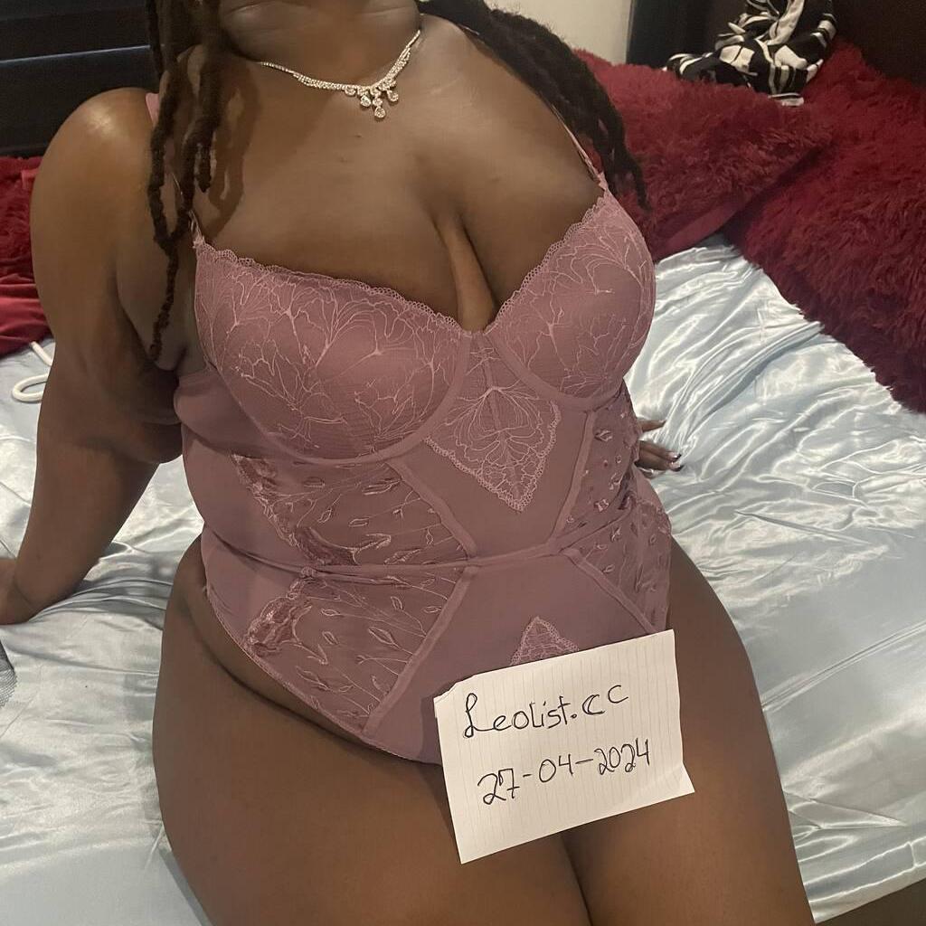 Sabryna is Female Escorts. | Quebec City | Quebec | Canada | canadatopescorts.com 