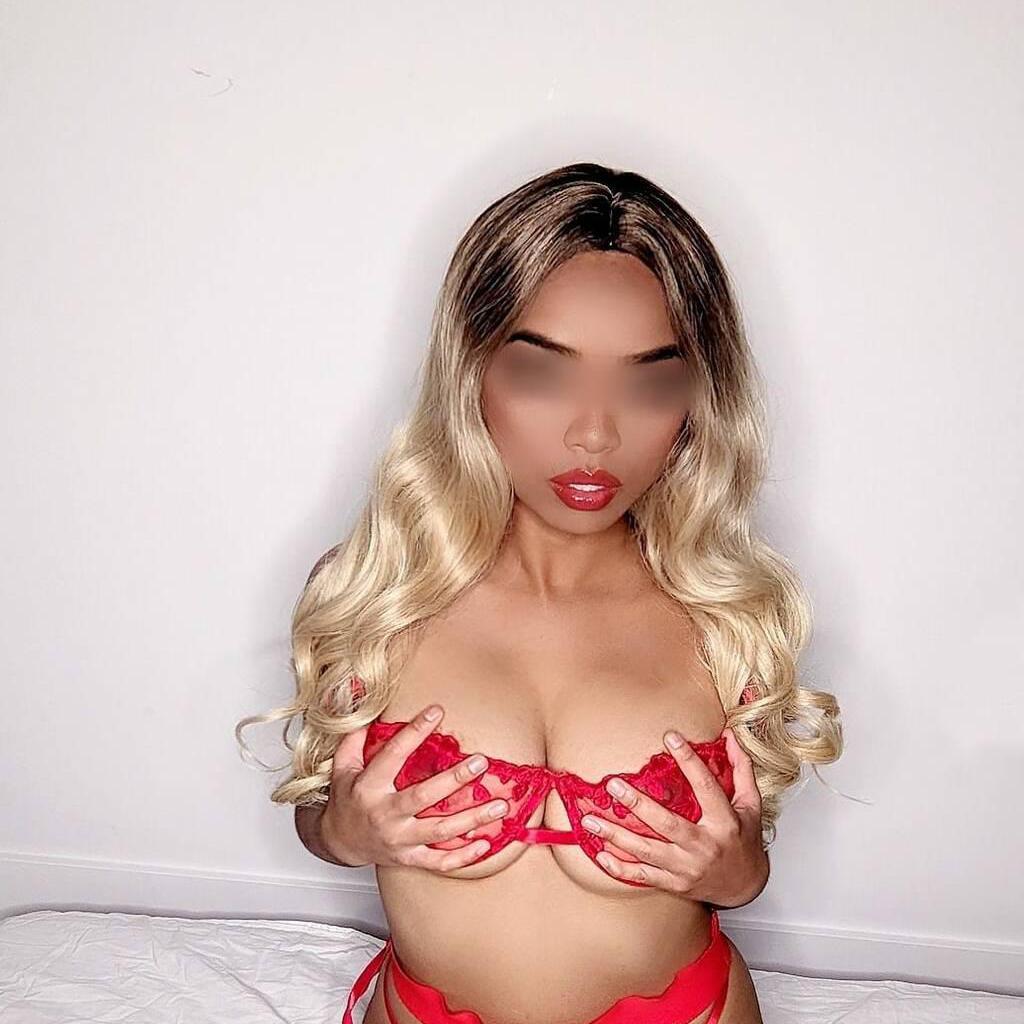 Layla Garcia is Female Escorts. | Montreal | Quebec | Canada | canadatopescorts.com 