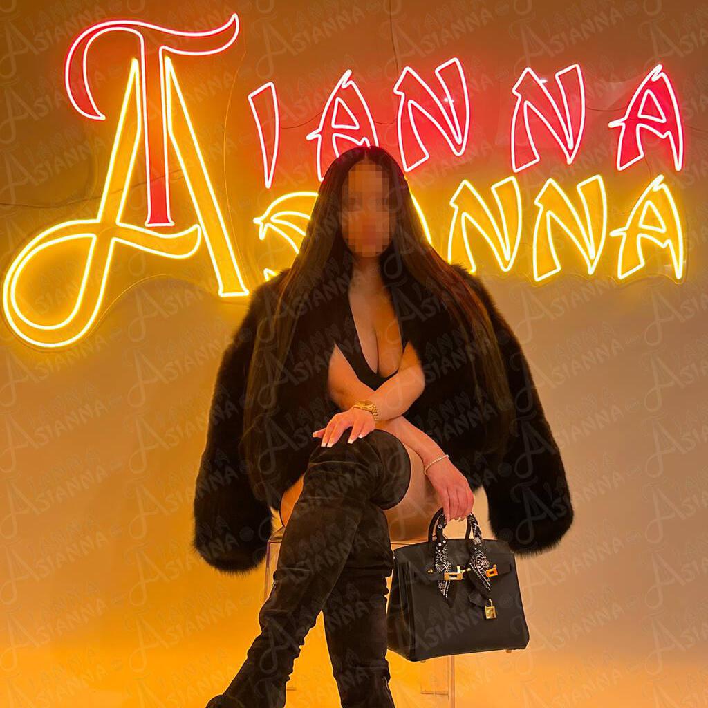 Tianna Asianna is Female Escorts. | Toronto | Ontario | Canada | canadatopescorts.com 