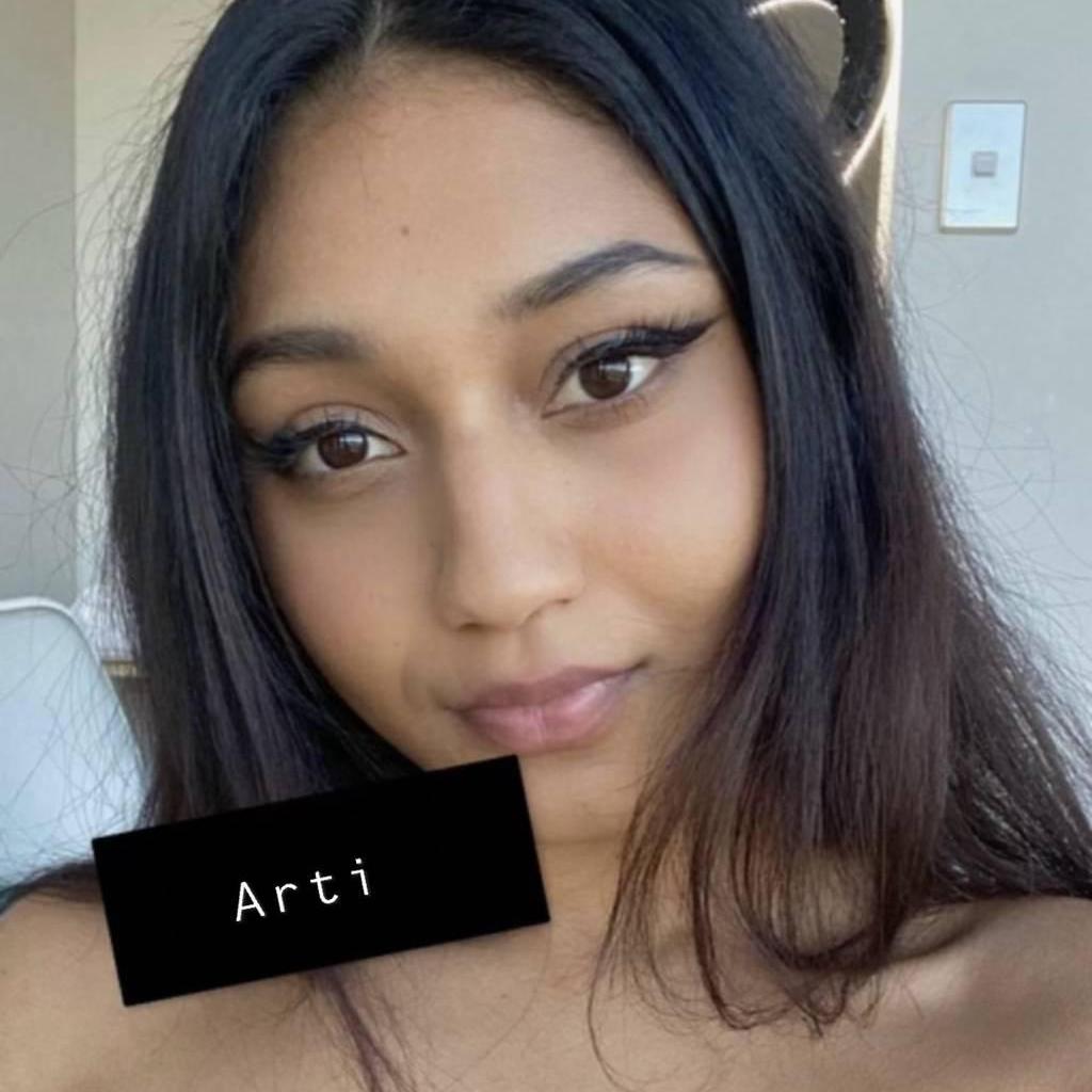 Arti is Female Escorts. | Kingston | Ontario | Canada | canadatopescorts.com 