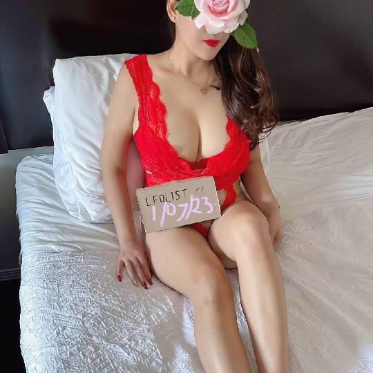 Sarah is Female Escorts. | Kelowna | British Columbia | Canada | canadatopescorts.com 