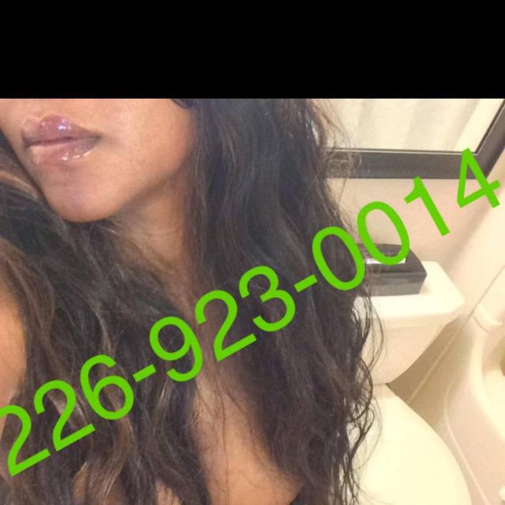 Paris (CASH ACCEPTED) is Female Escorts. | Owen Sound | Ontario | Canada | canadatopescorts.com 