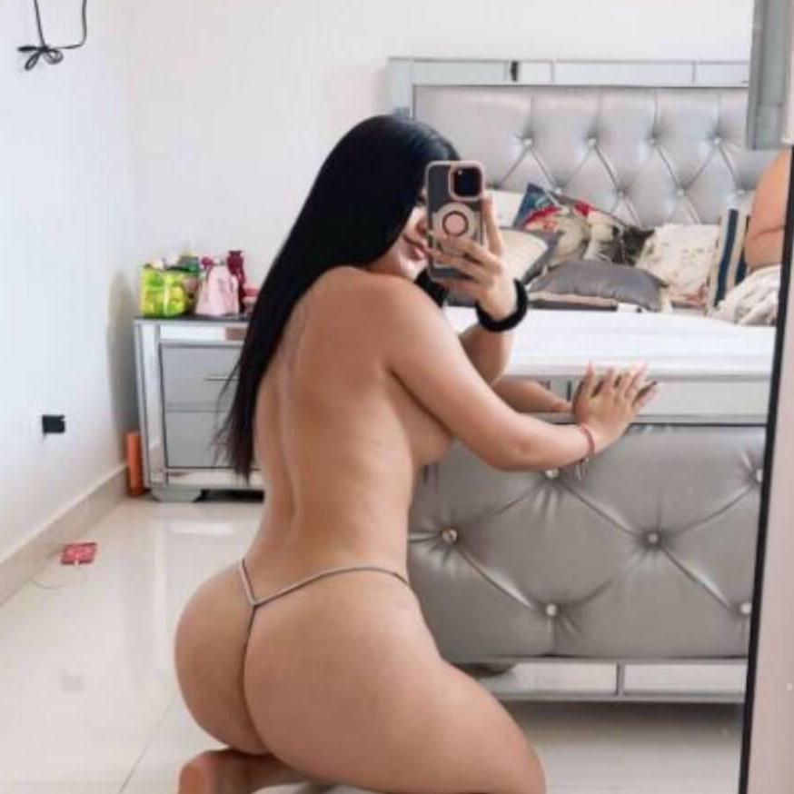 Luna is Female Escorts. | Toronto | Ontario | Canada | canadatopescorts.com 