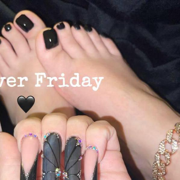 Forever Friday is Female Escorts. | Hamilton | Ontario | Canada | canadatopescorts.com 