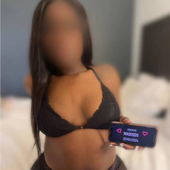 Madison is Female Escorts. | Trois Rivieres | Quebec | Canada | canadatopescorts.com 