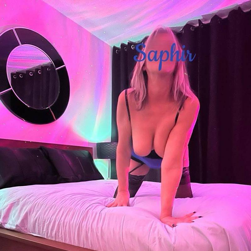 Saphir is Female Escorts. | Montreal | Quebec | Canada | canadatopescorts.com 