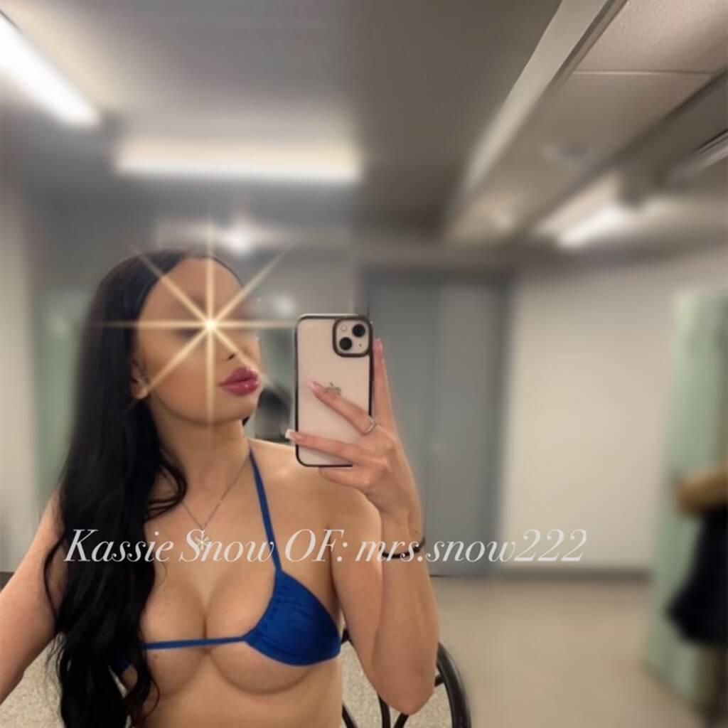 Kassie Snow is Female Escorts. | Ft Mcmurray | Alberta | Canada | canadatopescorts.com 