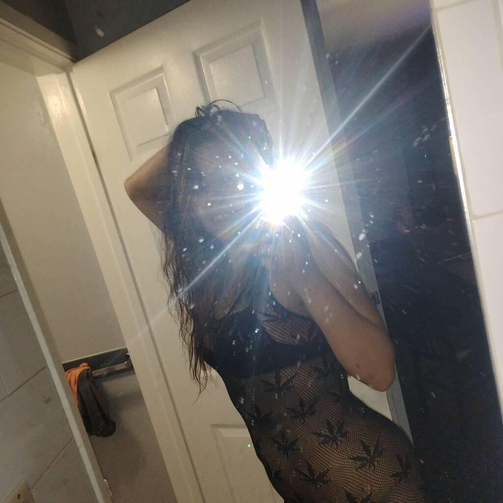 Diamond is Female Escorts. | Red Deer | Alberta | Canada | canadatopescorts.com 