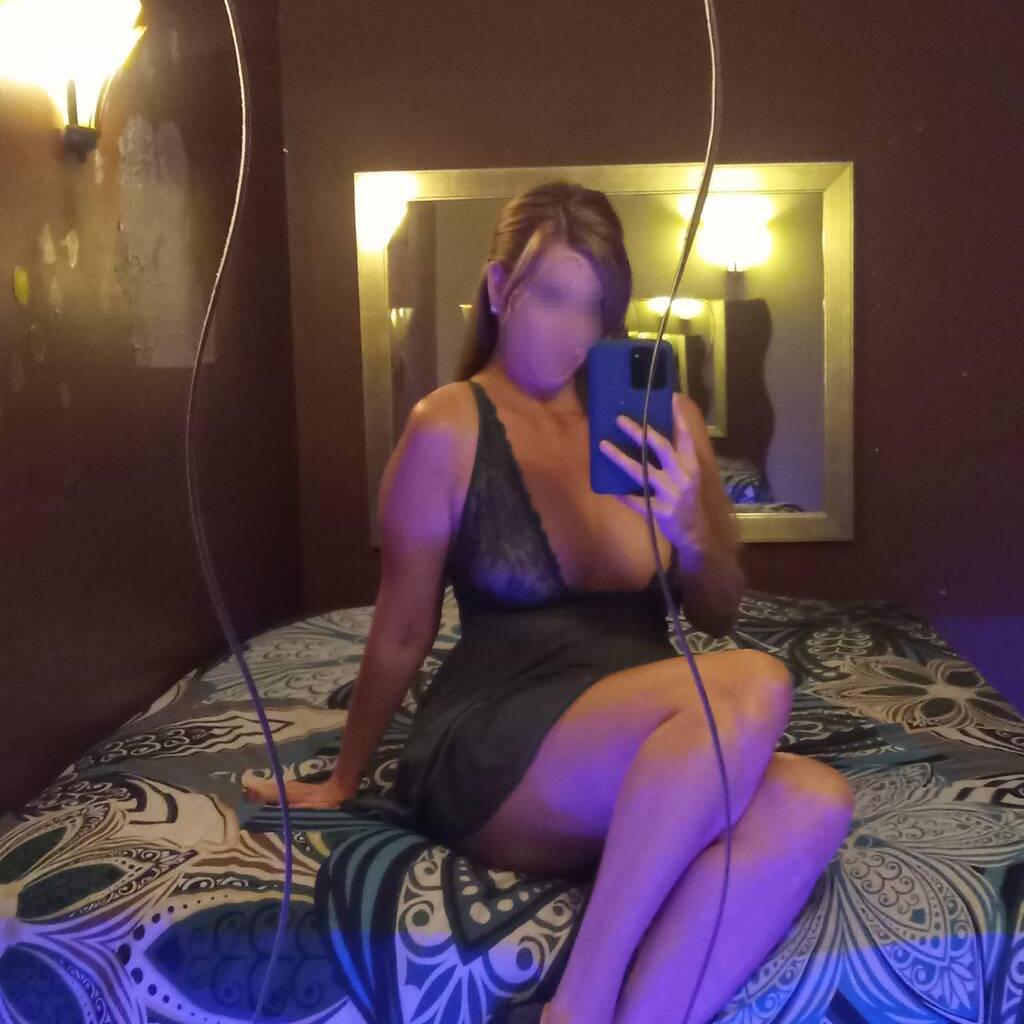 Calibre Haze is Female Escorts. | Edmonton | Alberta | Canada | canadatopescorts.com 