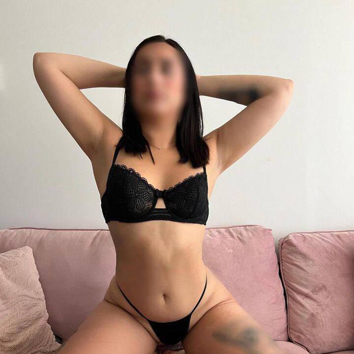 TheGirls @COCO COLLECTIVE is Female Escorts. | Vancouver | British Columbia | Canada | canadatopescorts.com 