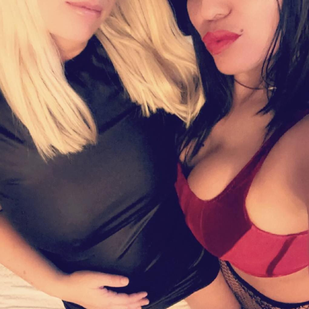 DUO SENSUELLE is Female Escorts. | Saguenay | Quebec | Canada | canadatopescorts.com 