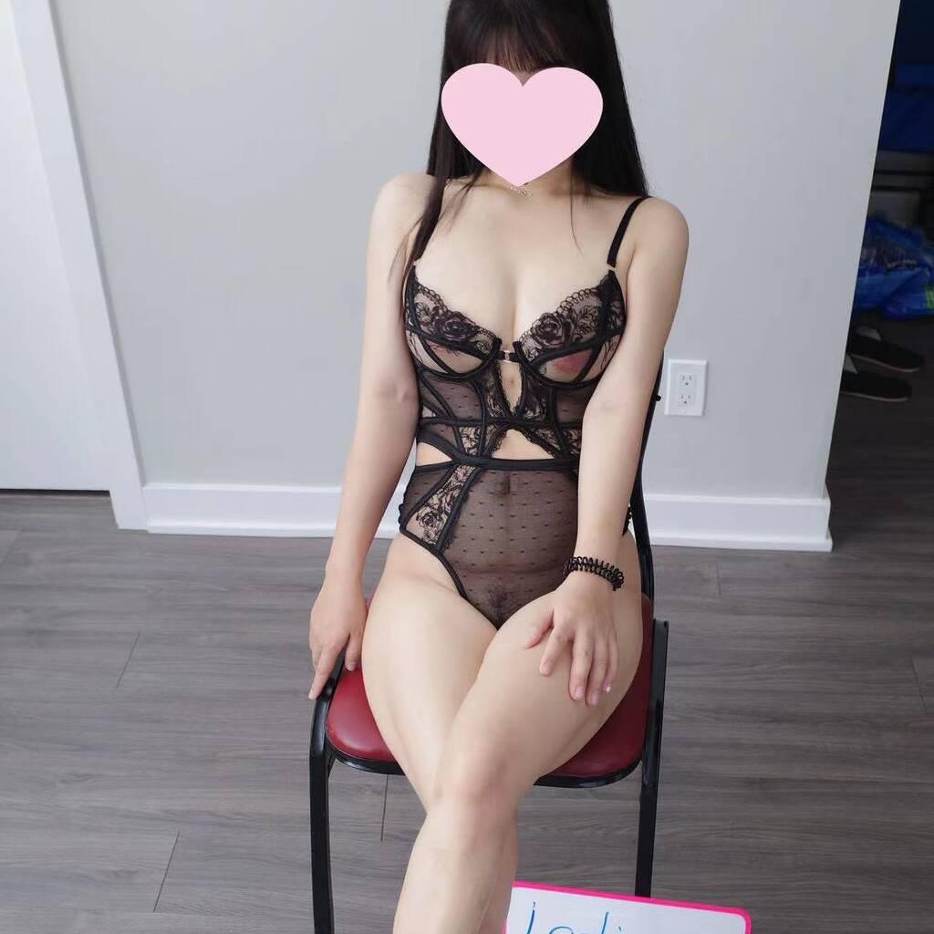 Ellie MIKI is Female Escorts. | Vancouver | British Columbia | Canada | canadatopescorts.com 