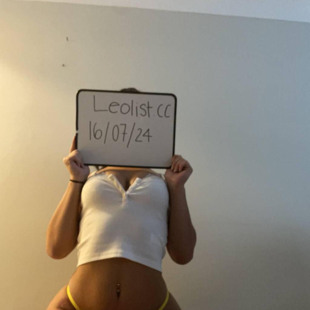 Sierra is Female Escorts. | Hamilton | Ontario | Canada | canadatopescorts.com 