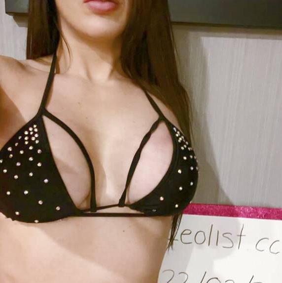 Krystina is Female Escorts. | Hamilton | Ontario | Canada | canadatopescorts.com 