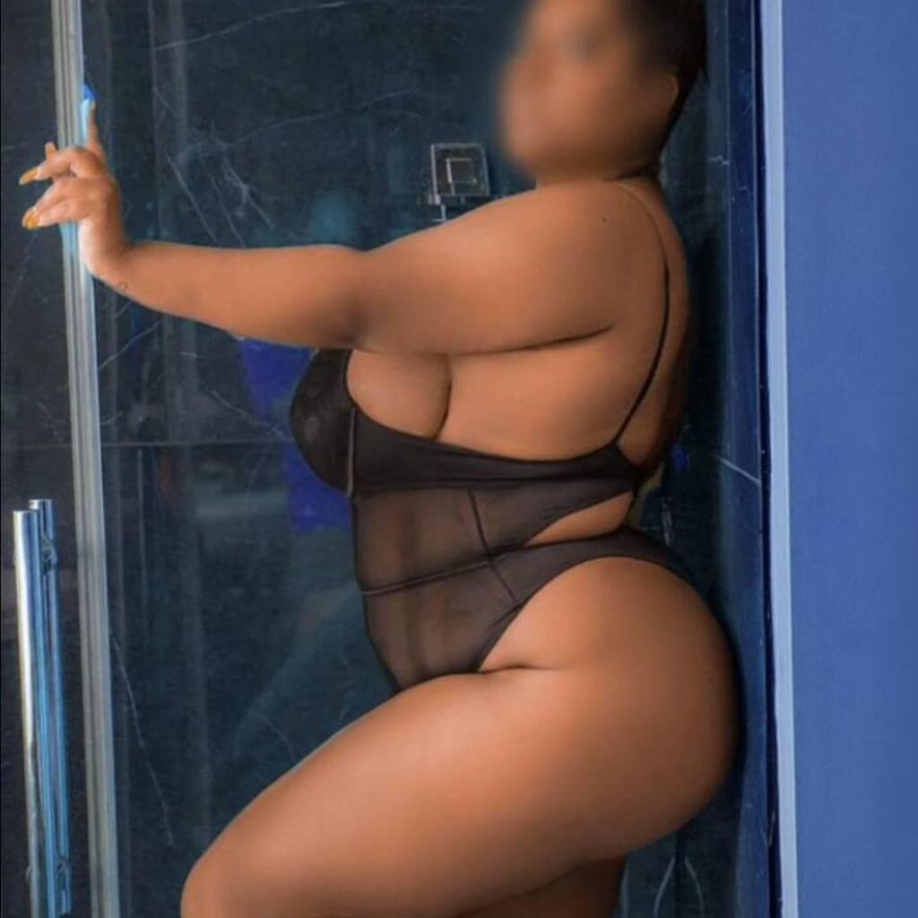 Vea ( duo with Destiny ) is Female Escorts. | Sherbrooke | Quebec | Canada | canadatopescorts.com 