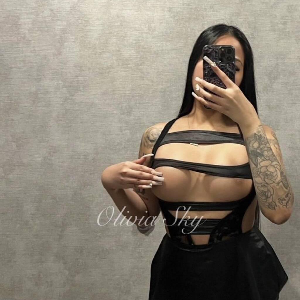 Olivia Sky is Female Escorts. | Barrie | Ontario | Canada | canadatopescorts.com 