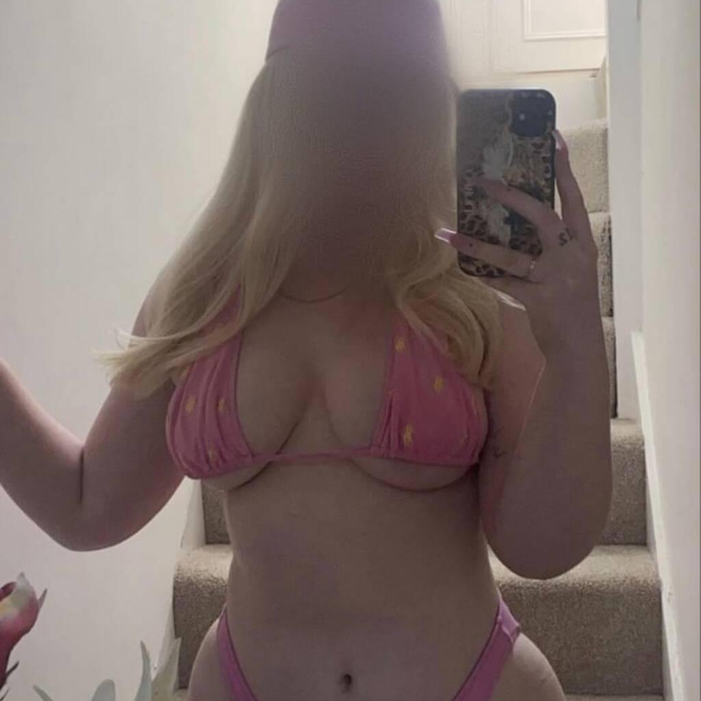 MADISON / DIVISION is Female Escorts. | Kingston | Ontario | Canada | canadatopescorts.com 