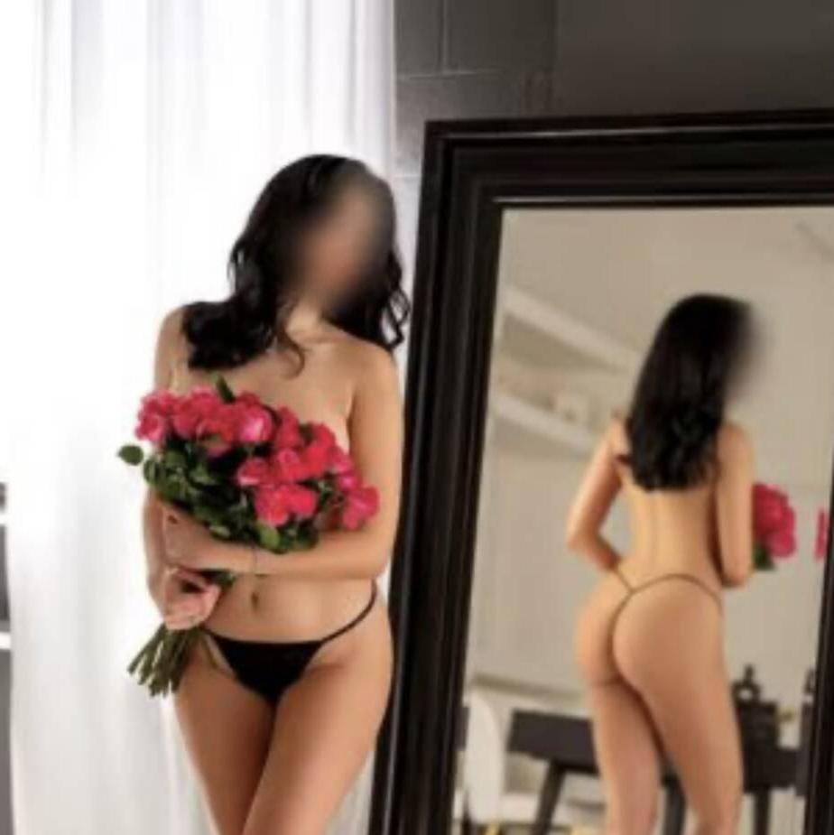 Lina is Female Escorts. | Quebec City | Quebec | Canada | canadatopescorts.com 