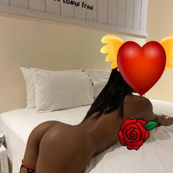 Sweet Ella Gold is Female Escorts. | Ft Mcmurray | Alberta | Canada | canadatopescorts.com 