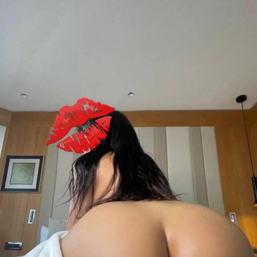 Riley is Female Escorts. | Kitchener | Ontario | Canada | canadatopescorts.com 