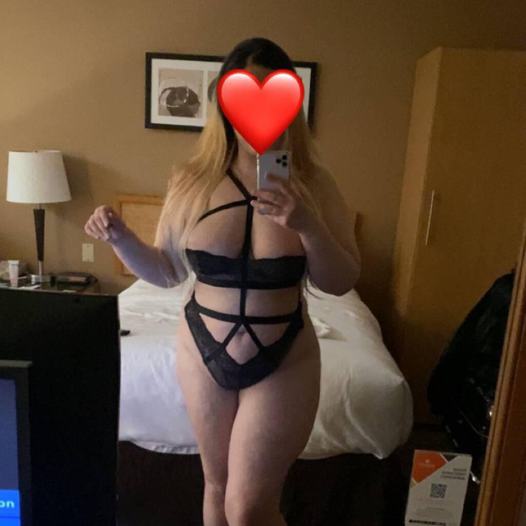 Amanda is Female Escorts. | Niagara | Ontario | Canada | canadatopescorts.com 