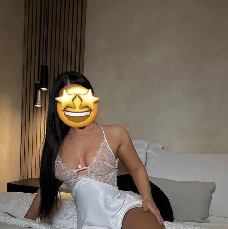 Aria is Female Escorts. | Edmonton | Alberta | Canada | canadatopescorts.com 