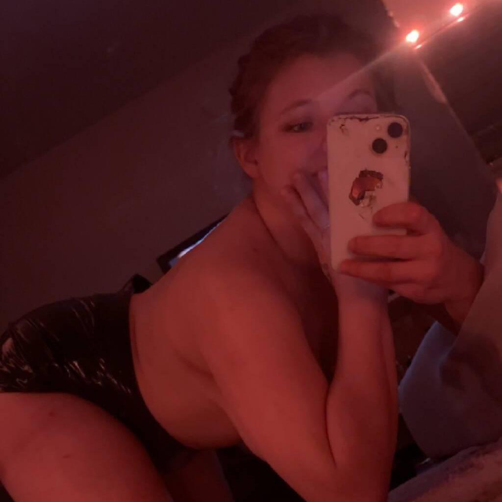 Kyliebaee is Female Escorts. | Sudbury | Ontario | Canada | canadatopescorts.com 